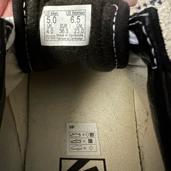 Vans Old Skool Shoe - Picture 3 of 4